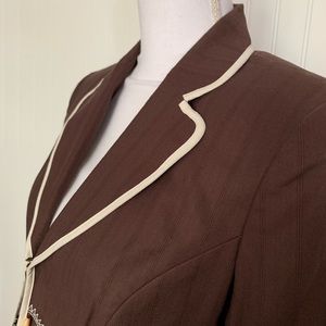 WOW! Blazer with amazing details and trim work!